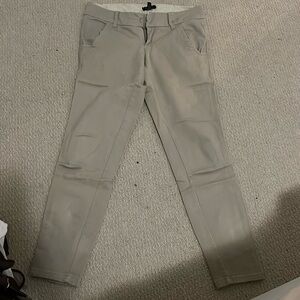 Khaki cropped trousers